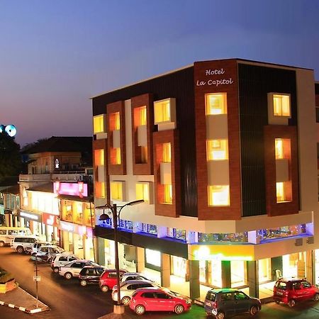 Hotel La Capitol Panaji Eksteriør bilde